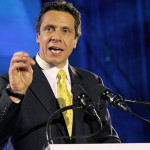 cuomo-podium