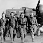 Group_of_Women_Airforce_Service_Pilots_and_B-17_Flying_Fortress